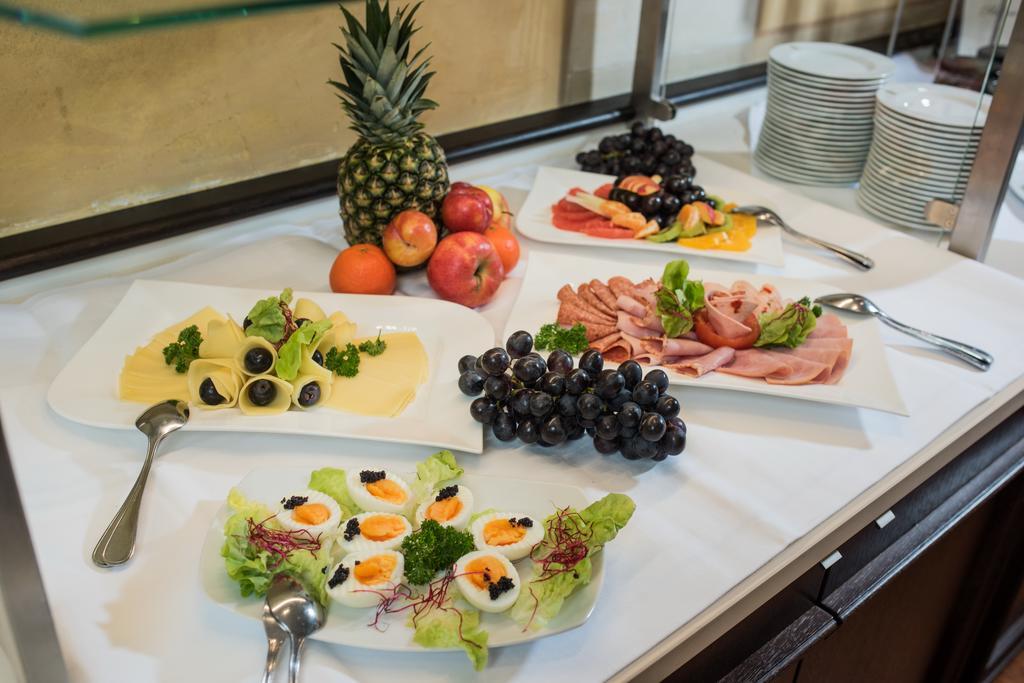 Hotel Goldener Loewe Meissen Ngoại thất bức ảnh